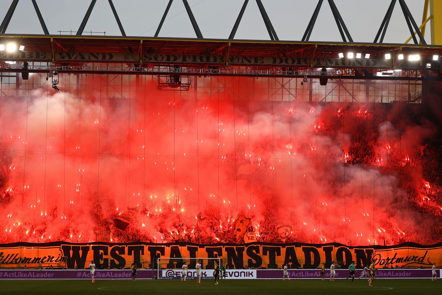 Mega Strafe F r BVB Nach Fan Choreo