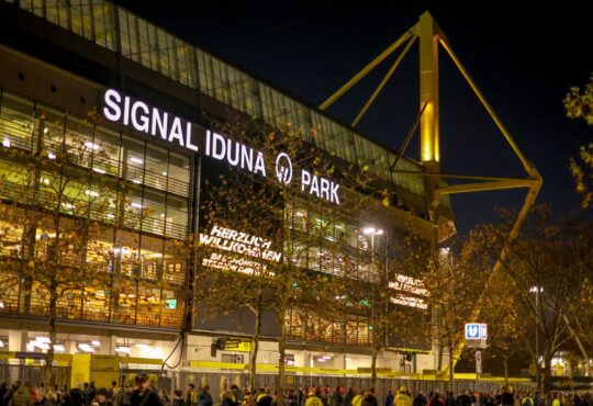 Signal-Iduna-Park