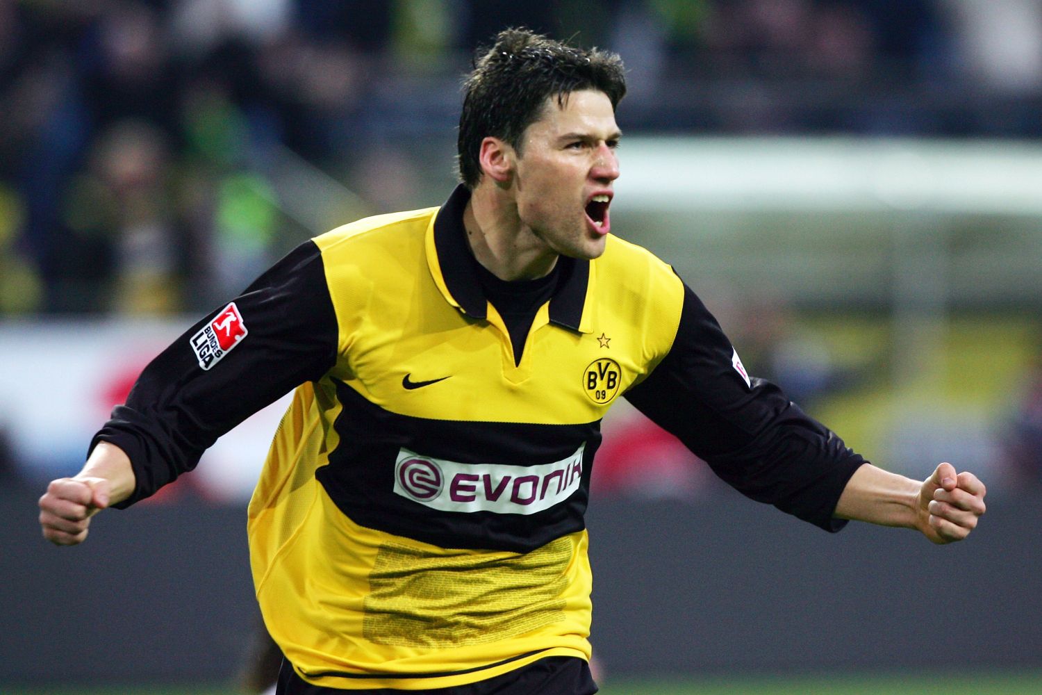 Giovanni Federico im Revierderby 2008 gegen Schalke 04.