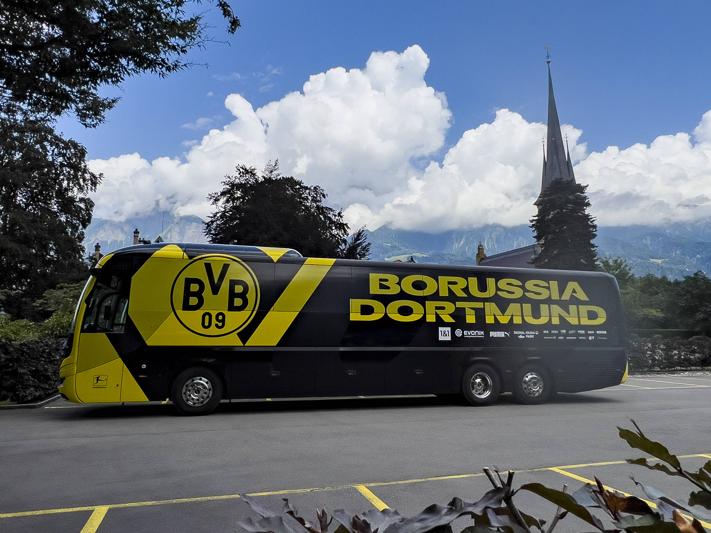 BVB-Mannschaftsbus
