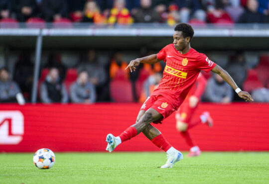 Superliga - Mesterskabsspillet: FC Nordsjaelland mod FC Midtjylland - 22.04.2025 8 FCN - Mario Dorgeles. Superliga - Mesterskabsspillet: FC Nordsjaelland mod FC Midtjylland - 22.04.2025. Farum, Danmark. 22 April, 2025. UK: Superliga - Championship game: FC Nordsjaelland vs FC Midtjylland Farum Right to Dream Park Danmark *** Superliga Championship game FC Nordsjaelland vs FC Midtjylland 22 04 2025 8 FCN Mario Dorgeles Superliga Championship game FC Nordsjaelland vs FC Midtjylland 22 04 2025 Farum, Denmark 22 April, 2025 UK Superliga Championship game FC Nordsjaelland vs FC Midtjylland Farum Right to Dream Park Denmark Copyright: xMichaelxBarrettxBoesenx
