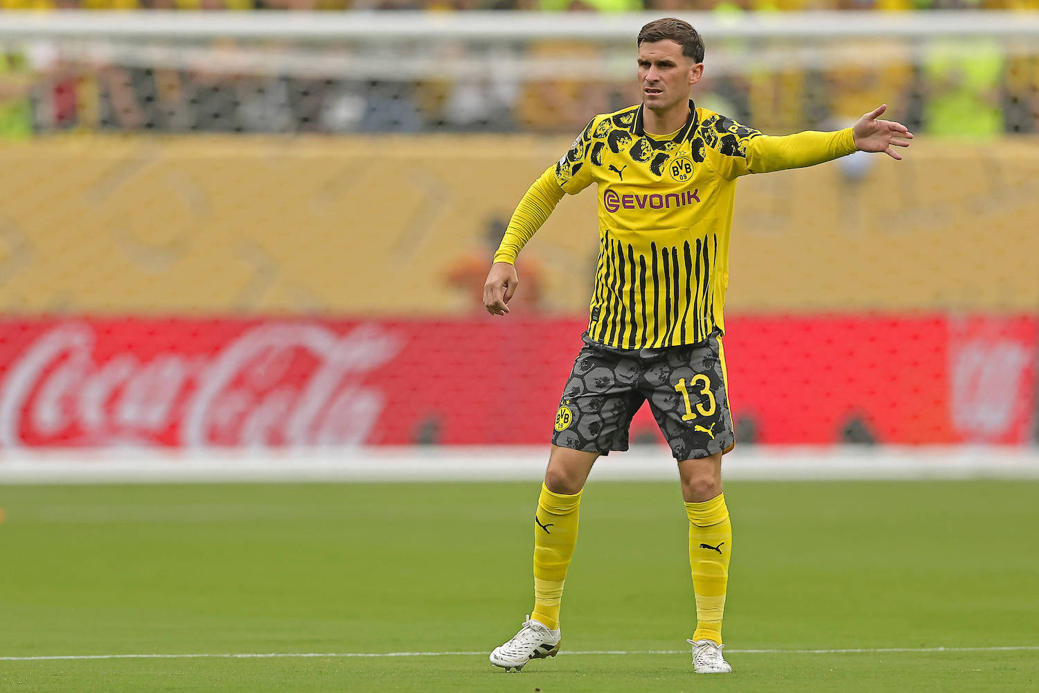 17th June 2025 East Rutherford, New Jersey USA: Pascal Gross of Borussia Dortmund, gestures during the match between Fluminense and Borussia Dortmund, in the 1st round of group F of the FIFA Club World Cup 2025, at MetLife Stadium PUBLICATIONxNOTxINxUK ActionPlus12802302 HeulerxAndrey