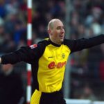 Jan Koller jubelt über ein Tor gegen Energie Cottbus