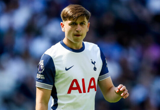 Premier League Tottenham Hotspur v Crystal Palace Mikey Moore of Tottenham Hotspur looks on during the Premier League match Tottenham Hotspur vs Crystal Palace at Tottenham Hotspur Stadium, London, United Kingdom, 11th May 2025 Photo by Izzy Poles/News Images London Tottenham Hotspur Stadium United Kingdom Copyright: xIzzyxPoles/NewsxImagesx