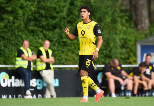 ASC 09 Dortmund - Borussia Dortmund U23 ** NUR F?R REDAKTIONELLE ZWECKE ** EDITORIAL USE ONLY **Fu?ball Testspiel: ASC 09 Dortmund - Borussia Dortmund U23 am 09.07.2025 im Urlaubsguru Waldstadion in Dortmund Tyler Louis Meiser ( Borussia Dortmund U23 ) Deutschland Nordrhein-Westfalen Dortmund Copyright: ThorstenxTillmann *** ASC 09 Dortmund Borussia Dortmund U23 FOR EDITORIAL PURPOSES ONLY p Soccer test match ASC 09 Dortmund Borussia Dortmund U23 on 09 07 2025 at Urlaubsguru Waldstadion in Dortmund Tyler Louis Meiser Borussia Dortmund U23 Germany Nordrhein Westfalen Dortmund Copyright ThorstenxTillmann Copyright: ThorstenxTillmann doc81ga1pto3pjbmgru6mq ,EDITORIAL USE ONLY