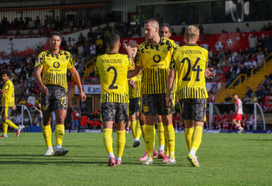 Fussball Testspiel , Sportfreunde Siegen - Borussia Dortmund