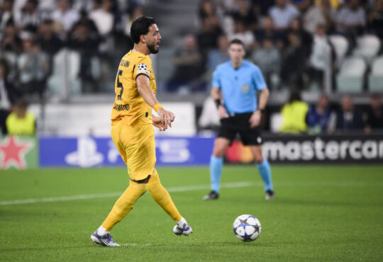 Juventus FC v Borussia Dortmund - UEFA Champions League Ramy Bensebaini of Borussia Dortmund scores a goal from a penalty kick during the UEFA Champions League 2026/26 league phase football match between Juventus FC and Borussia Dortmund. Turin Italy Copyright: xNicolÚxCampox