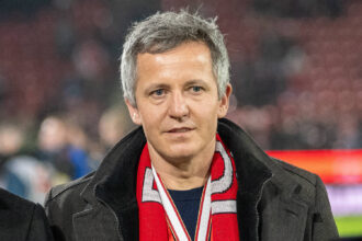 Philipp Tueroff 1. FC Koeln, Geschaeftsfuehrer ist im Stadion. Fussball: 1. Bundesliga, Saison 2023/2024, 20. Spieltag, 1. FC Koeln - Eintracht Frankfurt am 03.02.2024 im RheinEnergieStadion in Koeln. Wichtiger Hinweis: Gemaess den Vorgaben der DFL Deutsche Fussball Liga bzw. des DFB Deutscher Fussball-Bund ist es untersagt, in dem Stadion und/oder vom Spiel angefertigte Fotoaufnahmen in Form von Sequenzbildern und/oder videoaehnlichen Fotostrecken zu verwerten bzw. verwerten zu lassen. Foto: Kirchner-Media/TH *** Philipp Tueroff 1 FC Koeln, Managing Director is in the stadium Football 1 Bundesliga, Season 2023 2024, 20 Matchday, 1 FC Koeln Eintracht Frankfurt on 03 02 2024 at RheinEnergieStadion in Koeln Important notice According to the regulations of the DFL German Football League or the DFB German Football Association, it is prohibited to use or have used photographs taken in the stadium and or of the match in the form of sequential images and or video-like photo series Foto Kirchner Media TH Copyright: xKirchner-Media/THx