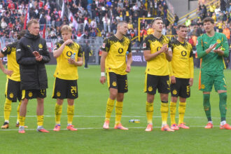 v.l. Marcel Sabitzer Borussia Dortmund, Maximilian Beier Borussia Dortmund, Daniel Svensson Borussia Dortmund, Waldemar Anton Borussia Dortmund, Nico Schlotterbeck Borussia Dortmund, Pascal Gross Groß Borussia Dortmund, Gregor Kobel