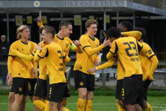 Mittwoch, 21.10.2025 Saison 2025 2026 3. Spieltag UEFA Youth League im Tingbjerg Idraetspark, Kopenhagen, Denmark. FC Kopenhagen U19 - BV Borussia Dortmund U19. Torjubel nach dem 1:0 durch Pharell Kegni BVB. *** Wednesday, 21 10 2025 Season 2025 2026 Matchday 3 UEFA Youth League at Tingbjerg Idraetspark, Copenhagen, Denmark FC Copenhagen U19 BV Borussia Dortmund U19 Goal celebration after the 1 0 by Pharell Kegni BVB