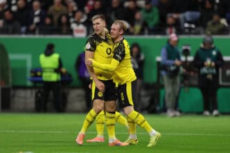 Nico Schlotterbeck und Julian Brandt