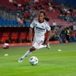 Shakhtar Donetsk v Servette FC - UEFA Conference League. Loun Srdanovic plays during the game between FC Shakhtar Donetsk and Servette FC in Krakow, Poland, on August 21, 2025, in the UEFA Conference League Play-off Round match at Henryk Reyman Municipal Stadium. Krakow Poland PUBLICATIONxNOTxINxFRA Copyright: xMarcinxGolbax originalFilename:golba-shakhtar250821_npipG.jpg