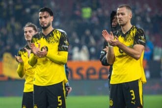 Rammy Bensebaini und Waldemar Anton