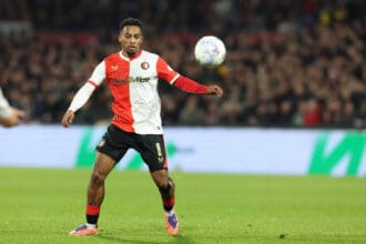 Quinten Timber of Feyenoord Rotterdam during the match Feyenoord vs FC Volendam at the De Kuip for the Dutch Vriendenloterij Eredivisie season 2025-2026 in ROTTERDAM, Netherlands on 1 november 2025, photo by Peter Lous / EYE4images/DeFodi Images *** not used for Axel Springer / ZDF *** Quinten Timber of Feyenoord Rotterdam during the match Feyenoord vs FC Volendam at the De Kuip for the Dutch Vriendenloterij Eredivisie season 2025 2026 in ROTTERDAM, Netherlands on 1 november 2025, photo by Peter Lous EYE4images DeFodi Images not used for Axel Springer ZDF