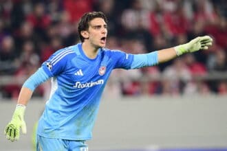 UEFA Champions League Olympiacos vs PSV Eindhoven - Kostas Tzolakis goalkeeper of Olympiacos in action duriing the UEFA Champions League Phase matchday 4 soccer match between Olympiacos FC and PSV Eindhoven in Stadium Georgios Karaiskakis in Piraeus, Greece, 4 November 2025.. IMAGO/ONE INCH PRODUCTIONS PIRAEUS Greece Copyright: xONExINCHxPRODUCTIONSx 6718931