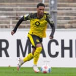 08.11.2025, xydrx, Fuﬂball, Regionalliga West, Borussia Dortmund II - FC Schalke 04 II, Saison 2025 2026, Stadion Rote Erde: Julien Dienda M. Duranville Borussia Dortmund II 16 Nordrhein-Westfahlen Deutschland *** 08 11 2025, xydrx, Football, Regionalliga West, Borussia Dortmund II FC Schalke 04 II, Season 2025 2026, Stadion Rote Erde Julien Dienda M Duranville Borussia Dortmund II 16 North Rhine-Westphalia Germany