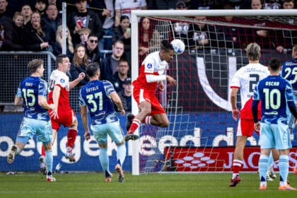FC Utrecht forwarder Sebastien Haller scores the 2-0 during the match FC Utrecht vs AFC Ajax Amsterdam at the Galgenwaard stadium for the Dutch Vriendenloterij Eredivisie season 2025-2026 in UTRECHT, Netherlands on 9 november 2025, photo by Marcel van Dorst / EYE4images/DeFodi Images / not used for Axel Springer / ZDF *** FC Utrecht forwarder Sebastien Haller scores the 2 0 during the match FC Utrecht vs AFC Ajax Amsterdam at the Galgenwaard stadium for the Dutch Vriendenloterij Eredivisie season 2025 2026 in UTRECHT, Netherlands on 9 november 2025, photo by Marcel van Dorst EYE4images DeFodi Images not used for Axel Springer ZDF