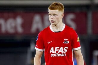 Kees Smit of AZ Alkmaar looks on AZ Alkmaar v PSV Eindhoven, Eredivisie, AZ v PSV, AFAS-Stadium, November 9, 2025, Alkmaar, Netherlands.