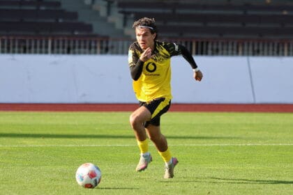 Regionalliga West: Borussia Dortmund U23 - SSVg Velbert 02 ** NUR F‹R REDAKTIONELLE ZWECKE ** EDITORIAL USE ONLY **Fussball Regionalliga West 12.Spieltag Samstag 18.10.2025 Stadion Rote Erde Dortmund Borussia Dortmund II - SSVg Velbert 02 Im Bild Babis Drakas (BVB U23) Deutschland Dortmund Copyright: StefanxRittershaus *** Regionalliga West Borussia Dortmund U23 SSVg Velbert 02 FOR EDITORIAL PURPOSES ONLY p Soccer Regionalliga West 12 Matchday Saturday 18 10 2025 Stadion Rote Erde Dortmund Borussia Dortmund II SSVg Velbert 02 In the picture Babis Drakas BVB U23 Germany Dortmund Copyright StefanxRittershaus Copyright: StefanxRittershaus doc82vo3j5kd0wvg29o5yj ,EDITORIAL USE ONLY