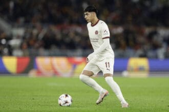CALCIO - UEFA Europa League - AS Roma vs FC Midtjylland Midtjylland s Chilean midfielder Dario Osorio controls the ball during UEFA Europa League first round day 5 football match AS Roma vs Football Club Midtjylland at the Olimpic Stadium in Rome, on November 27, 2025. Rome Italy PUBLICATIONxNOTxINxFRAxUK Copyright: xIPAxSport/ABACAx