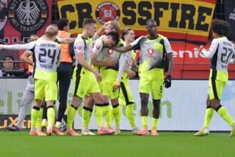 29.11.2025, xblx, Fussball 1.Bundesliga, Bayer 04 Leverkusen - Borussia Dortmund v.l. DFL/DFB REGULATIONS PROHIBIT ANY USE OF PHOTOGRAPHS as IMAGE SEQUENCES and/or QUASI-VIDEO Leverkusen *** 29 11 2025, xblx, Soccer 1 Bundesliga, Bayer 04 Leverkusen Borussia Dortmund v l DFL DFB REGULATIONS PROHIBIT ANY USE OF PHOTOGRAPHS as IMAGE SEQUENCES and or QUASI VIDEO Leverkusen