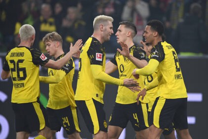 Julian Ryerson, Daniel Svensson, Niklas Süle, Nico Schlotterbeck und Felix Nmecha