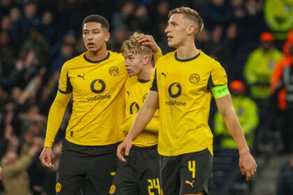 Jobe Bellingham, Daniel Svensson und Nico Schlotterbeck