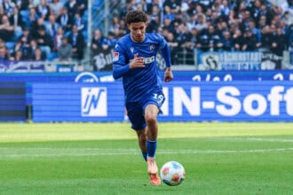 Deutschland: Karlsruher SC vs Dynamo Dresden, 25. Spieltag, 2. Bundesliga, BBBank Wildpark Karlsruhe: Louey Ben Farhat, Karlsruher SC, 19 Karlsruhe BBBank Wildpark Baden-W¸rttemberg Deutschland *** Germany Karlsruher SC vs Dynamo Dresden, Matchday 25, 2 Bundesliga, BBBank Wildpark Karlsruhe Louey Ben Farhat, Karlsruher SC, 19 Karlsruhe BBBank Wildpark Baden W¸rttemberg Germany Copyright: xBenedictxChristx