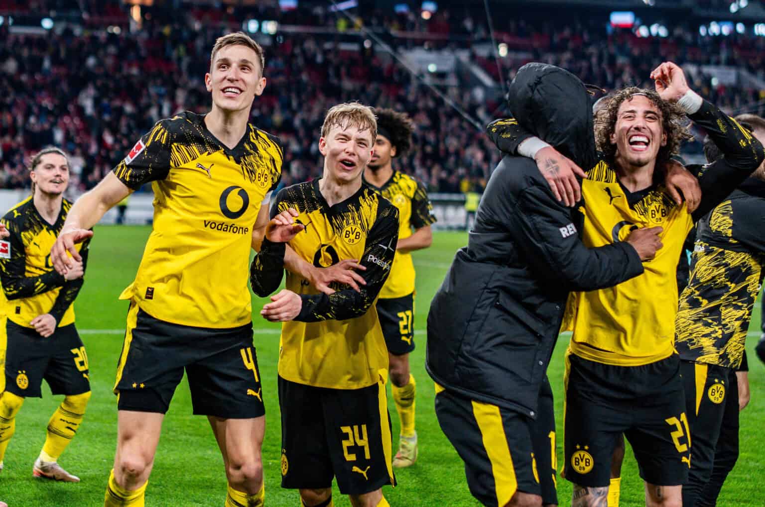 Nico Schlotterbeck, Daniel Svensson, Fabio Silva und Carney Chukwuemeka