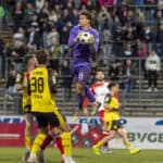 Silas Ostrzinski Borussia Dortmund II U23, 31 Sportfreunde Siegen - Borussia Dortmund U23 08.04.2026 Fussball, Regionalliga West, 19. Spieltag, GER, Siegen, Leimbachstadion *** Silas Ostrzinski Borussia Dortmund II U23, 31 Sportfreunde Siegen Borussia Dortmund U23 08 04 2026 Soccer, Regionalliga West, Matchday 19, GER, Siegen, Leimbachstadion Copyright: MarcoxBader