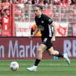 Patrick Wimmer am Ball / Einzelbild / Freisteller / Aktion / / Fuﬂball Fussball / Bundesliga Herren DFL / 30. Spieltag Saison 2025/2026 / 18.04.2026 / 1.FC Union Berlin FCU vs. VfL Wolfsburg WOB / DFL regulations prohibit any use of photographs as image sequences and/or quasi-video. / *** Patrick Wimmer on the ball Single image Crop action Sport Football Soccer Bundesliga Men DFL 30 Matchday Season 2025 2026 18 04 2026 1 FC Union Berlin FCU vs VfL Wolfsburg WOB DFL regulations prohibit any use of photographs as image sequences and or quasi video