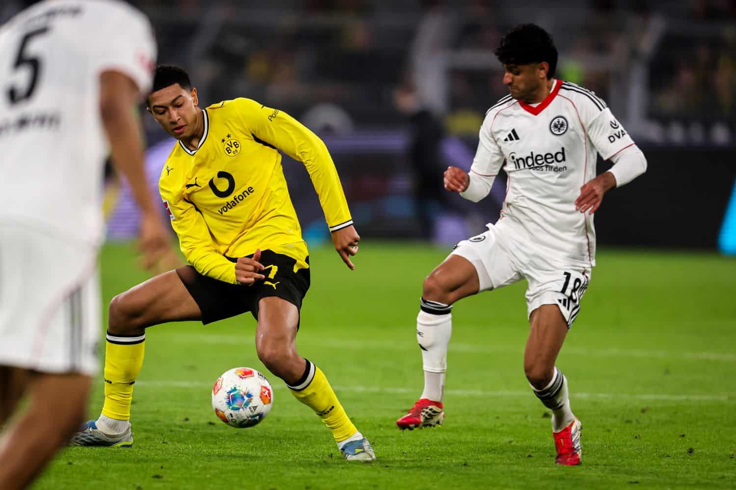 Jobe Bellingham und Mo Dahoud