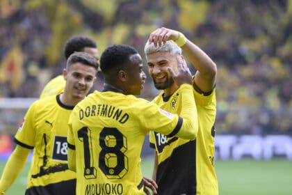 Youssoufa Moukoko und Antonios Papadopoulos