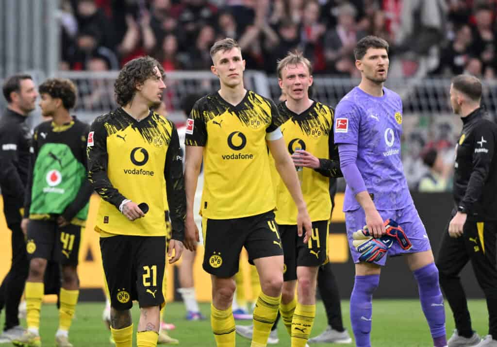 Fabio Silva, Nico Schlotterbeck, Maximilian Beier und Gregor Kobel