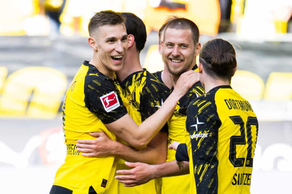 Nico Schlotterbeck, Ramy Bensebaini, Waldemar Anton und Marcel Sabitzer