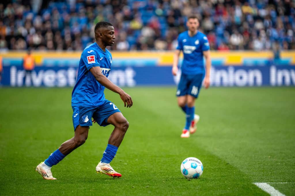 1. Bundesliga: TSG Hoffenheim - FC Augsburg 29.03.2025 Bazoumana TourÈ TSG Hoffenheim, 29 am Ball 1. Bundesliga: TSG Hoffenheim - FC Augsburg, am 29.03.2025 in der PreZero Arena, Sinsheim. DFL REGULATIONS PROHIBIT ANY USE OF PHOTOGRAPHS AS IMAGE SEQUENCES AND/OR QUASI-VIDEO. *** 1 Bundesliga TSG Hoffenheim FC Augsburg 29 03 2025 Bazoumana TourÈ TSG Hoffenheim, 29 on the ball 1 Bundesliga TSG Hoffenheim FC Augsburg, on 29 03 2025 at the PreZero Arena, Sinsheim DFL REGULATIONS PROHIBIT ANY USE OF PHOTOGRAPHS AS IMAGE SEQUENCES AND OR QUASI VIDEO Copyright: xBEAUTIFULxSPORTS/Gelhardtx