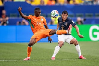 Bazoumana Toure of CÙte d Ivoire and Alan Franco of Ecuador fight for possession during the FIFA World Cup, WM, Weltmeisterschaft, Fussball 2026 Group E match between Ecuador and Ivory Coast at Philadelphia Stadium on June 14th, 2026. Photo by Riquelve Nata/Sports Press Photo PUBLICATIONxNOTxINxBRAxMEX Copyright: xRiquelvexNata/SportsxPressxPhotox Sportspressphoto_SPR167078