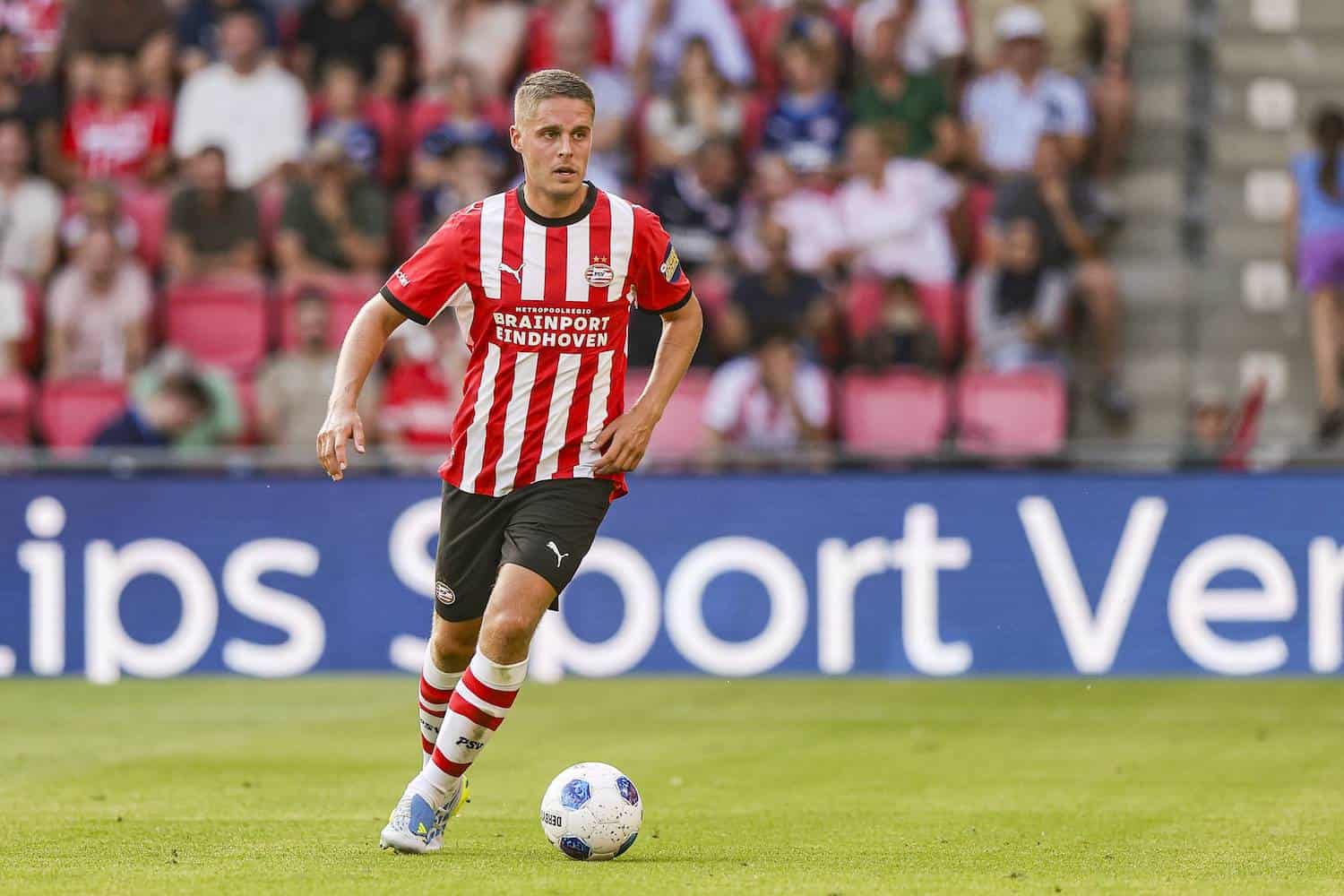 EINDHOVEN , 25-07-2025 , Philips stadium , season 2026 / 2027 , pre season friendly match , match between PSV and Villarreal CF , picture shows PSV Player Joey Veerman PSV - Villarreal friendly PUBLICATIONxNOTxINxNED x205201121x Copyright: