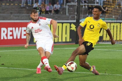 Regionalliga West: Borussia Dortmund U23 - 1.FC Koeln U21 ** NUR F‹R REDAKTIONELLE ZWECKE ** EDITORIAL USE ONLY **Fussball Regionalliga West 2.Spieltag Freitag 07.08.2026 Ort: Stadion Rote Erde Dortmund Borussia Dortmund II - 1.FC Koeln II im Bild links Luis Magnus Stapelmann (1.FC Koeln II) rechts Benedikt Wuestenhagen (BVB II) Deutschland Dortmund Copyright: StefanxRittershaus *** Regionalliga West: Borussia Dortmund U23 vs. 1. FC Kˆln U21 ** FOR EDITORIAL PURPOSES ONLY ** EDITORIAL USE ONLY ** p Soccer Regionalliga West Matchday 2 Friday, August 7, 2026 Location: Rote Erde Stadium, Dortmund Borussia Dortmund II vs. 1. FC Kˆln II Pictured: Luis Magnus Stapelmann (1. FC Kˆln II) on the left; Benedikt Wuestenhagen (BVB II) Copyright: StefanxRittershaus doc8728otfhozmou20ywb5 ,EDITORIAL USE ONLY