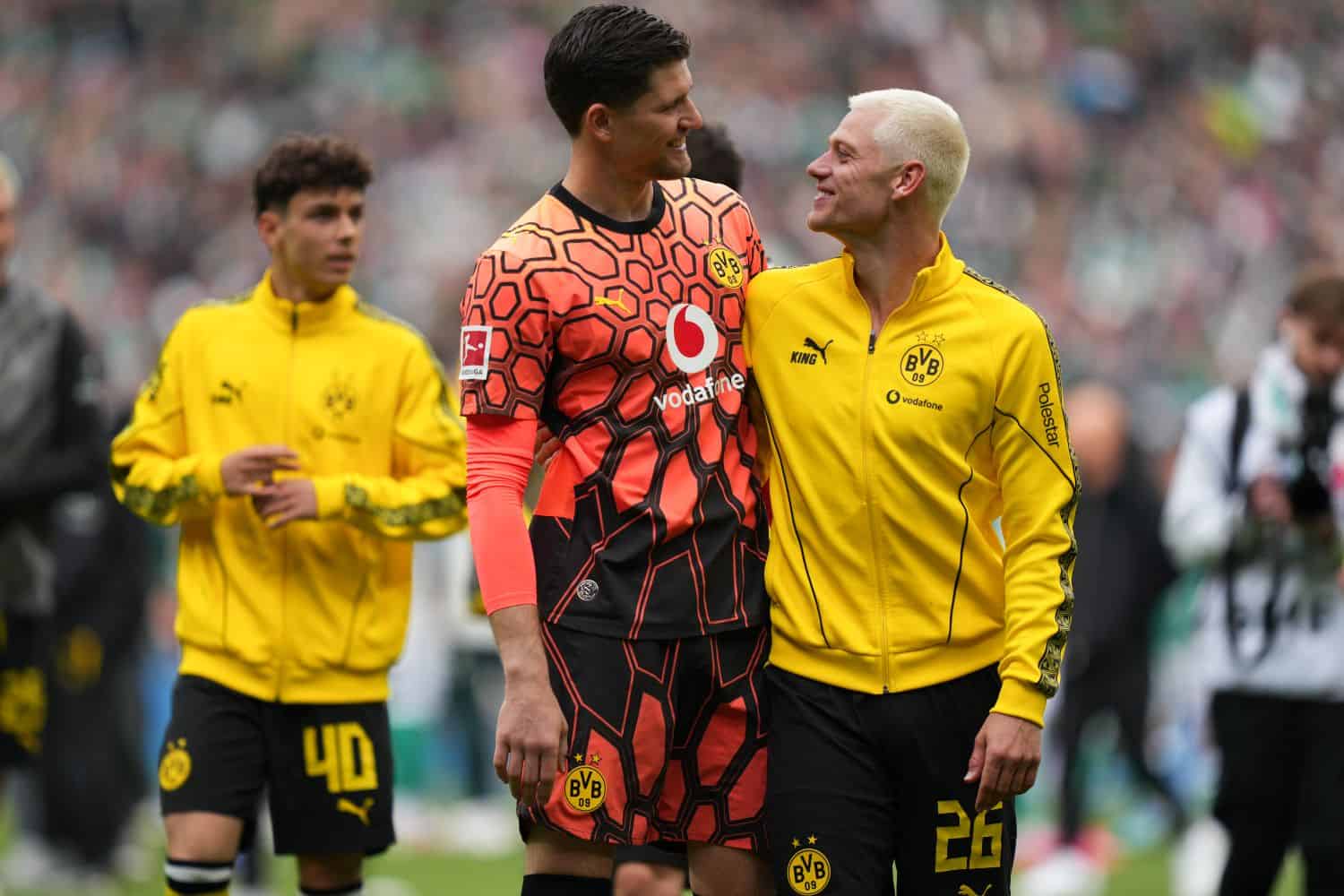 Gregor Kobel und Julian Ryerson
