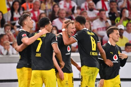 Fussball 1. Bundesliga/ VfB Stuttgart - Borussia Dortmund 0-1