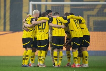 BVB-Mannschaftskreis vor Union Berlin