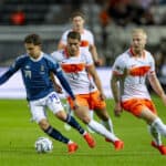 THESSALONIKI - l-r Griekenland forward Konstantinos Karetsas, Nederland defender Micky van de Ven and Nederland forward Mexx Meerdink during the UEFA Nations League match between Griekenland and Nederland at Toumba Stadion on 1 October 2026 in Thessaloniki, Griekenland. Photo by DeFodi Images - *** THESSALONIKI l Greek forward Konstantinos Karetsas, Dutch defender Micky van de Ven, and Dutch forward Mexx Meerdink during the UEFA Nations League match between Greece and the Netherlands at Toumba Stadium on October 1, 2026, in Thessaloniki, Greece. Photo by DeFodi Images